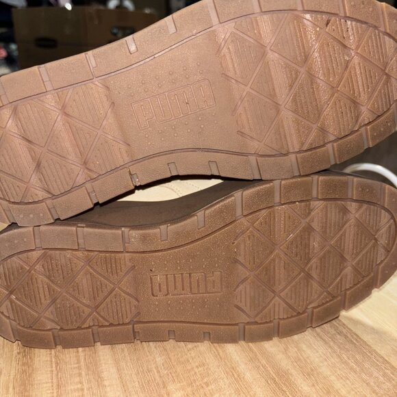 8 Puma Women Frosted Ivory Karmen II Idol Platform Suede Sneakers tennis shoes - Picture 3 of 5